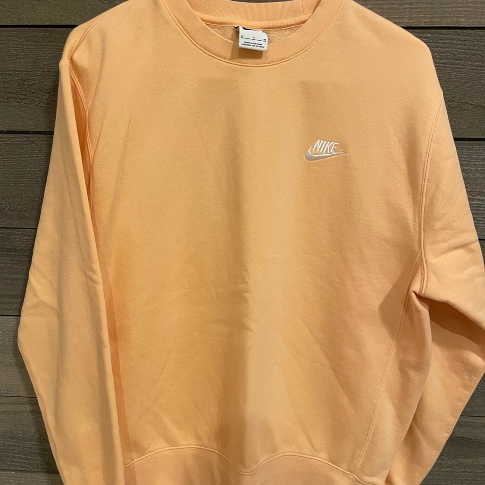 Nike Men's Peach Sweater